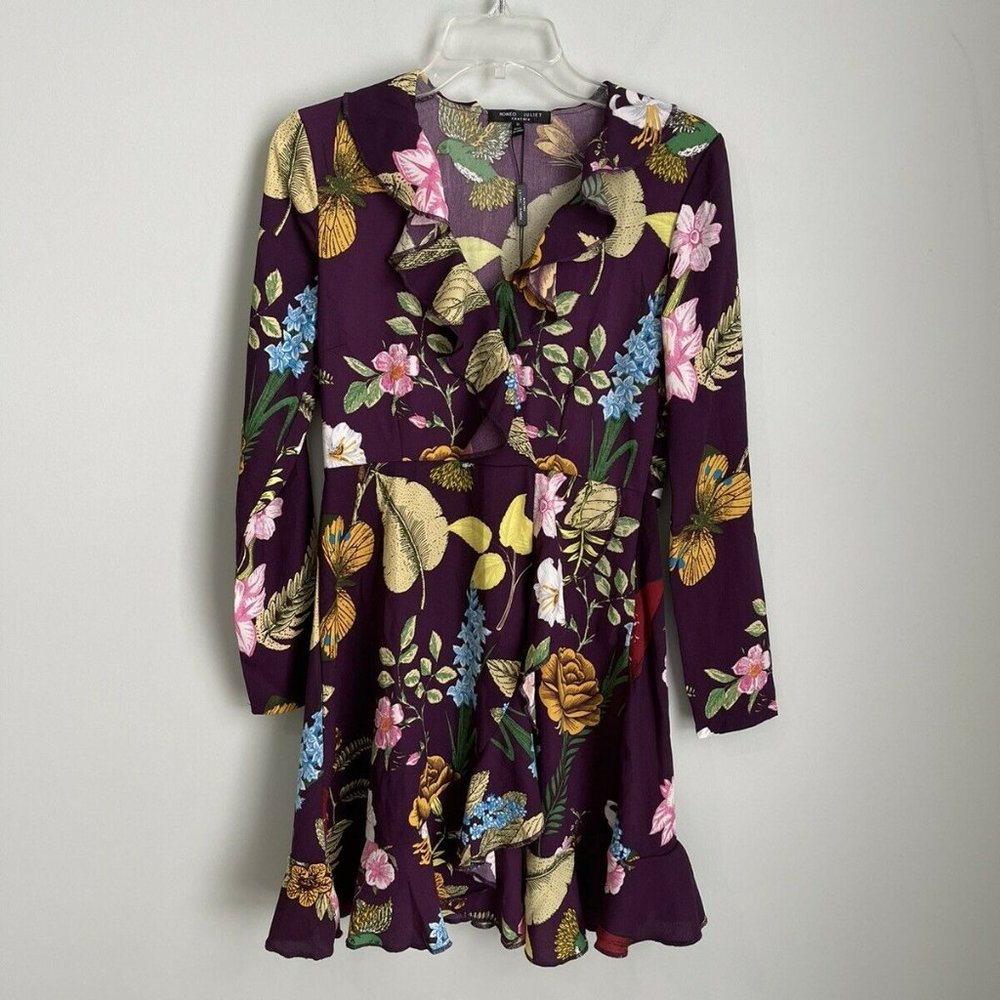 New Romeo + Juliet Couture Purple Floral Ruffle Dress